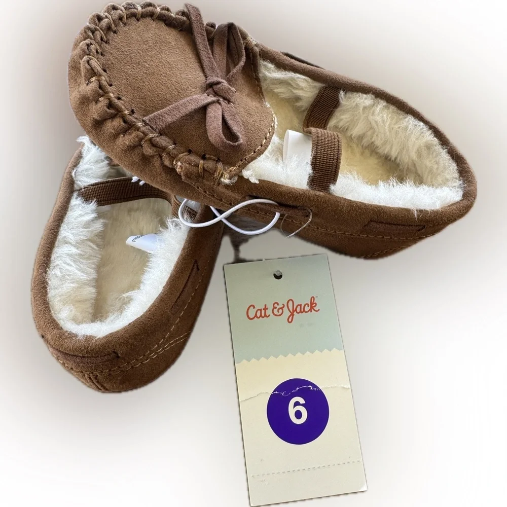 Cat & Jack Moccasins Slippers Celina‎ Dark Chestnut Size 6